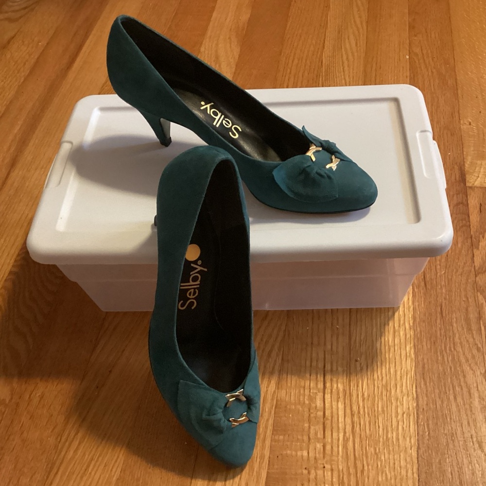 Rare Vintage Selby Teal Heels with Gold Details & Kitten Heels